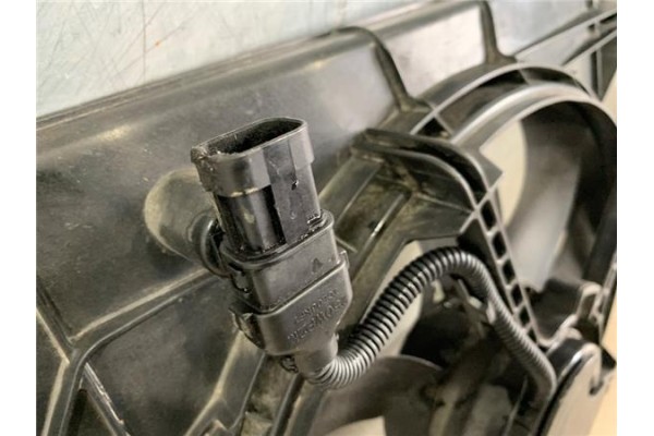 Recambio de electroventilador para kia carnival 2.9 crdi referencia OEM IAM 253804DXXX  