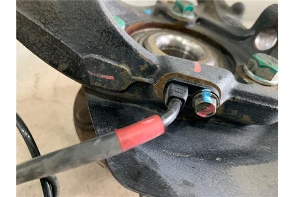 Recambio de mangueta delantero derecha para kia carnival 2.9 crdi referencia OEM IAM 517164D000  
