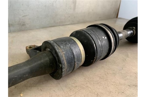 Recambio de palier delantero derecho para kia carnival 2.9 crdi referencia OEM IAM 495604D300  