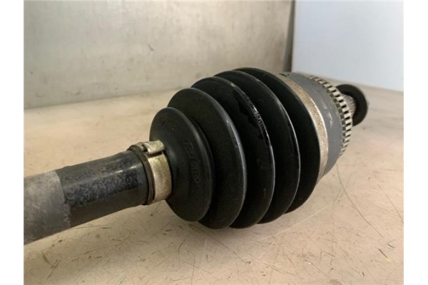 Recambio de palier delantero derecho para kia carnival 2.9 crdi referencia OEM IAM 495604D300  