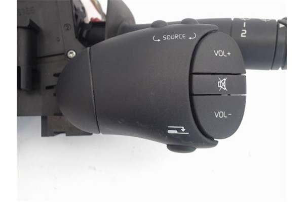 Recambio de mando intermitencia para renault clio ii fase i (b/cb0) 1.4 alize referencia OEM IAM   