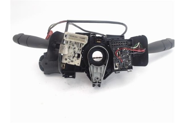 Recambio de mando intermitencia para renault clio ii fase i (b/cb0) 1.4 alize referencia OEM IAM   