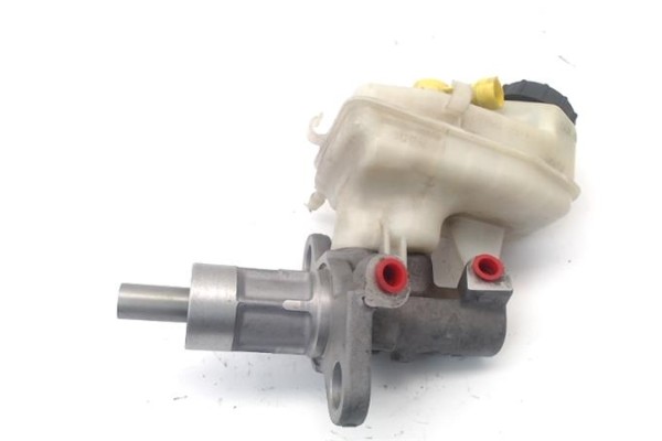 Recambio de bomba freno para opel astra j 1.6 referencia OEM IAM 84102409 13286445 