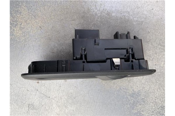 Recambio de mando elevalunas delantero izquierdo para ford fiesta vi 1.6 tdci referencia OEM IAM 8A6T14A132AC 10008940 