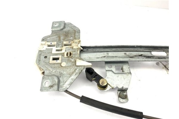Recambio de mecanismo elevalunas trasero izquierdo para kia carnival 2.9 crdi referencia OEM IAM 824604D020  