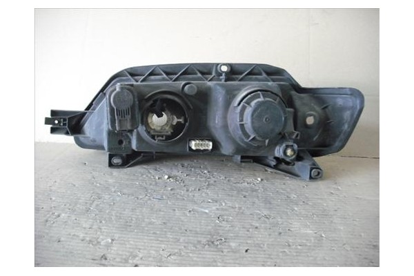 Recambio de faro delantero dcho para peugeot 605 (1989) referencia OEM IAM   