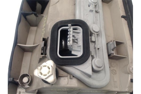 Recambio de piloto trasero izquierdo para opel zafira a 2.0 dti 16v referencia OEM IAM 1222075  