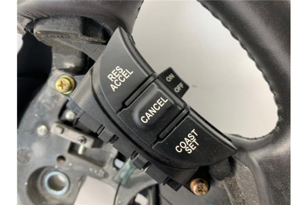 Recambio de volante para kia carnival 2.9 crdi referencia OEM IAM 5611025G500  