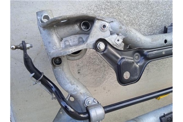 Recambio de cuna motor para mercedes-benz clase c (bm 204) berlina 3.0 c 280 (204.054) referencia OEM IAM A2046280957  
