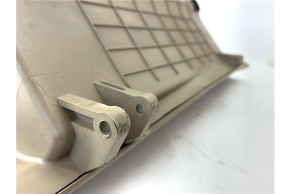 Recambio de tapa guantera para kia carnival 2.9 crdi referencia OEM IAM 845104D000CS  