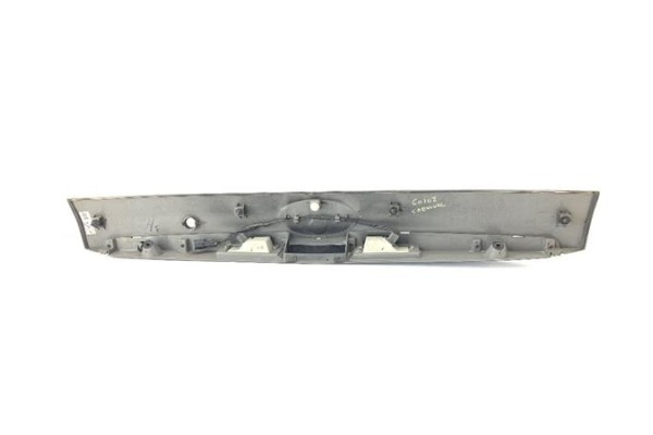 Recambio de moldura porton trasero para kia carnival 2.9 crdi referencia OEM IAM 925014D010  