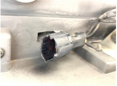 Recambio de moldura porton trasero para kia carnival 2.9 crdi referencia OEM IAM 925014D010  