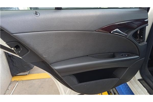 Recambio de puerta trasero izquierda para mercedes-benz clase e (bm 211) berlina 3.0 e 320 cdi (211.022) referencia OEM IAM A211