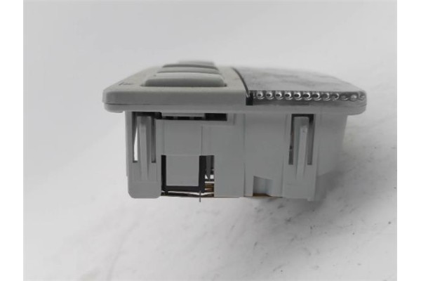 Recambio de luz interior techo para seat ibiza berlina (6j5) 1.6 tdi referencia OEM IAM 6Q0947105MY20  