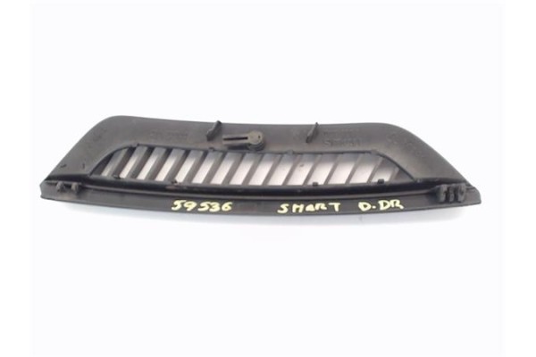 Recambio de rejilla paragolpes delantero derecha para smart micro compact car 600 referencia OEM IAM Q0001696V013C22A00  