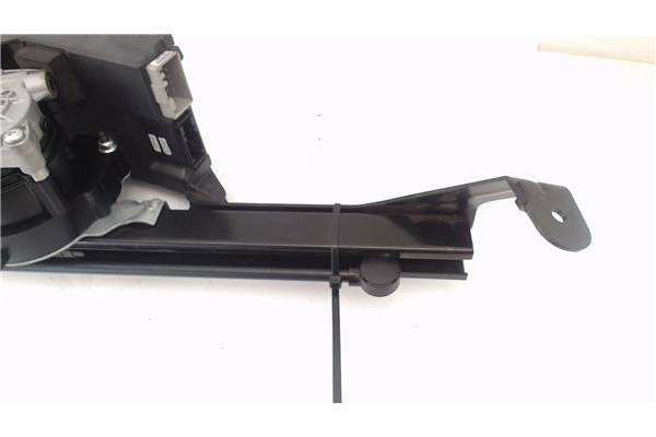 Recambio de motor cierre centralizado para kia carnival 2.9 crdi referencia OEM IAM PN16914988  