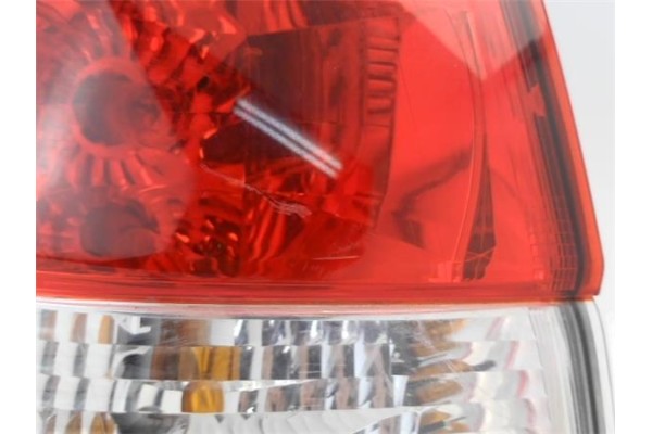 Recambio de piloto trasero izquierdo para subaru legacy v 2.0 d referencia OEM IAM 84912AJ100  