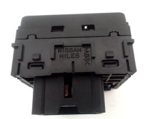 Recambio de mando retrovisor electrico para nissan micra (k12e) 1.2 16v referencia OEM IAM 25570AX005  