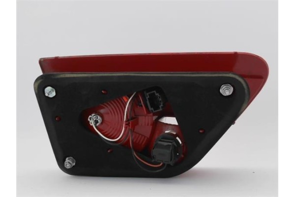 Recambio de piloto interior derecho para seat altea xl (5p5) 1.6 tdi referencia OEM IAM 5p8945094D 5P8945108B 