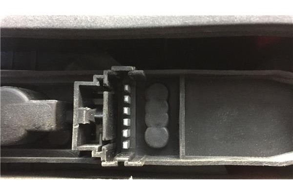 Recambio de interruptor luces emergencia para nissan micra (k12e) 1.2 16v referencia OEM IAM 25290AX000  