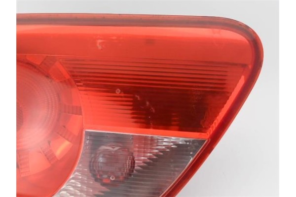 Recambio de piloto interior izquierdo para seat altea xl (5p5) 1.6 tdi referencia OEM IAM 5P8945093D 5P8945107B 