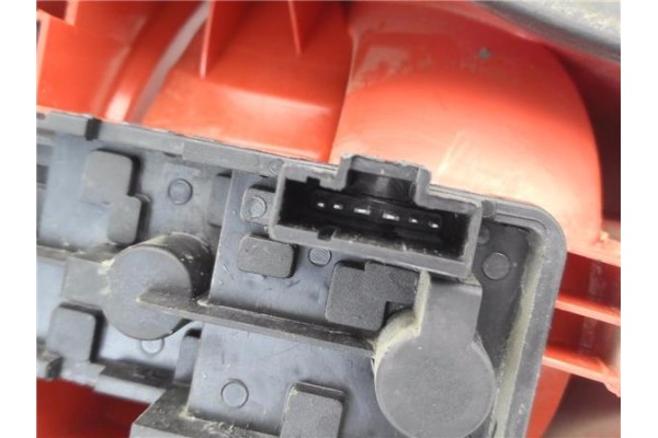 Recambio de piloto trasero derecho para citroen xsara picasso 1.6 referencia OEM IAM 6351N0 89300249 