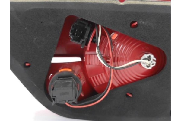 Recambio de piloto interior izquierdo para seat altea xl (5p5) 1.6 tdi referencia OEM IAM 5P8945093D 5P8945107B 