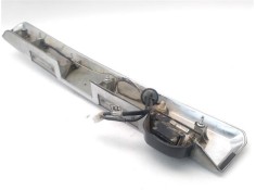 Recambio de moldura porton trasero para chevrolet captiva 2.0 d referencia OEM IAM 95276422 96624637 