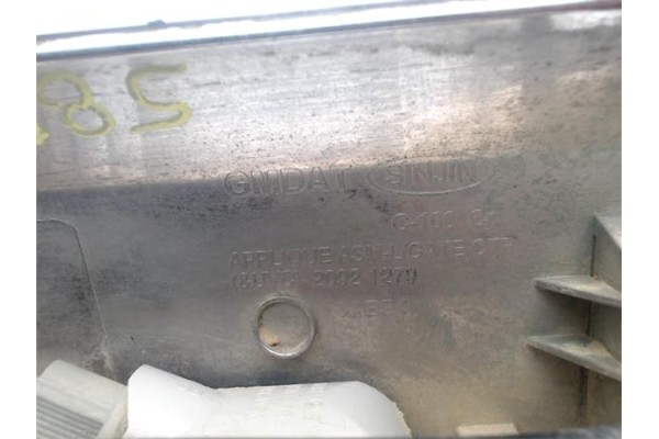 Recambio de moldura porton trasero para chevrolet captiva 2.0 d referencia OEM IAM 95276422 96624637 