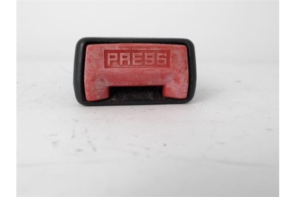 Recambio de anclaje cinturon trasero derecho para citroen c3 1.1 i referencia OEM IAM 33015510  