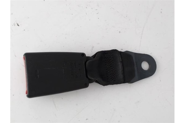 Recambio de anclaje cinturon trasero derecho para citroen c3 1.1 i referencia OEM IAM 33015510  