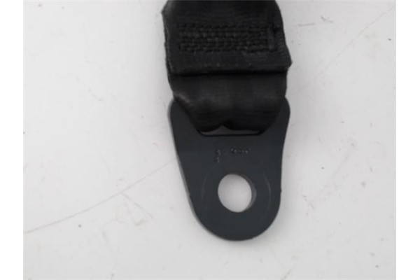 Recambio de anclaje cinturon trasero derecho para citroen c3 1.1 i referencia OEM IAM 33015510  