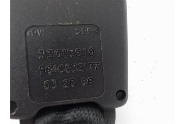Recambio de anclaje cinturon trasero derecho para citroen c3 1.1 i referencia OEM IAM 33015510  