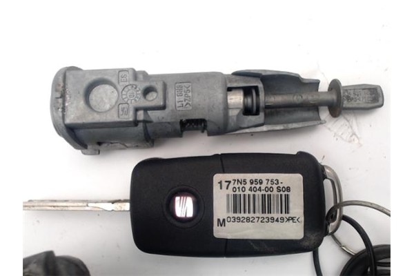 Recambio de llave para seat ibiza berlina (6j5) 1.4 referencia OEM IAM 4B0905851B  
