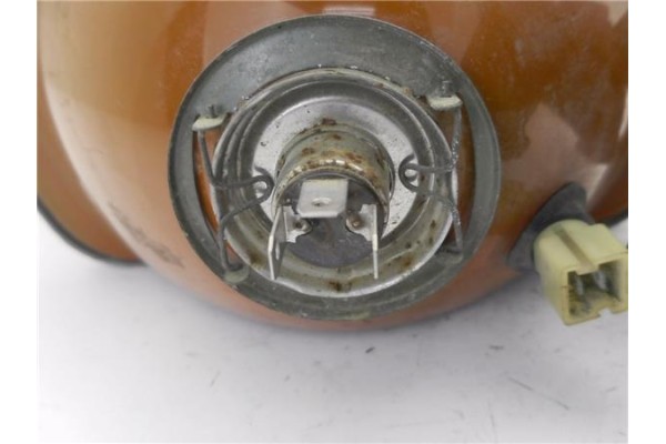 Recambio de faro delantero dcho para peugeot 205 mito 1.1 referencia OEM IAM 6205A4  