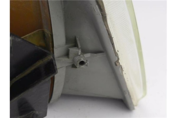 Recambio de faro delantero dcho para peugeot 205 mito 1.1 referencia OEM IAM 6205A4  