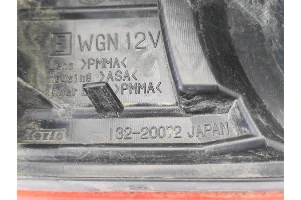 Recambio de piloto interior derecho para subaru legacy v 2.0 d referencia OEM IAM 84912AJ250  