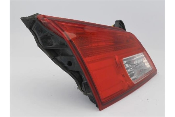 Recambio de piloto interior izquierdo para subaru legacy v 2.0 d referencia OEM IAM 84912AJ240  