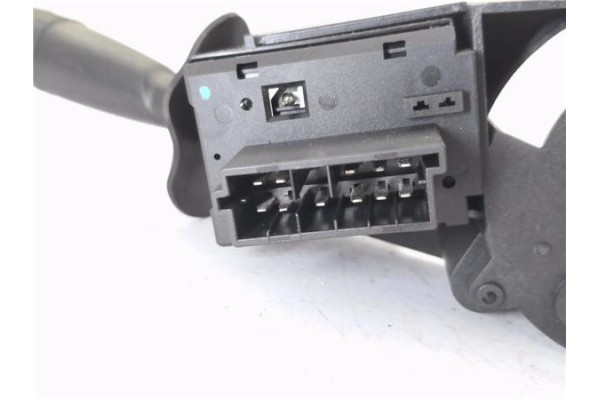 Recambio de mando intermitencia para ligier x-too 0.5 lombardini referencia OEM IAM 200101001  