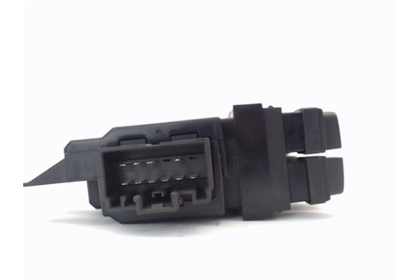 Recambio de mando elevalunas para volvo s60 berlina 2.4 d5 referencia OEM IAM 30658116  