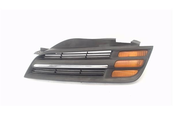 Recambio de rejilla paragolpes delantero izquierda para nissan micra (k12e) 1.2 16v referencia OEM IAM 62330AX600  