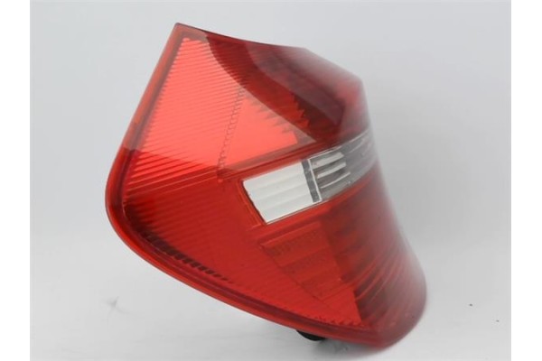 Recambio de piloto trasero izquierdo para bmw serie 1 berlina (e81/e87) 118d referencia OEM IAM 63210432621  