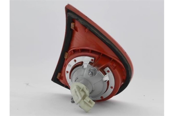Recambio de piloto interior derecho para volkswagen golf v (1k1) 1.6 referencia OEM IAM 1K6945094  
