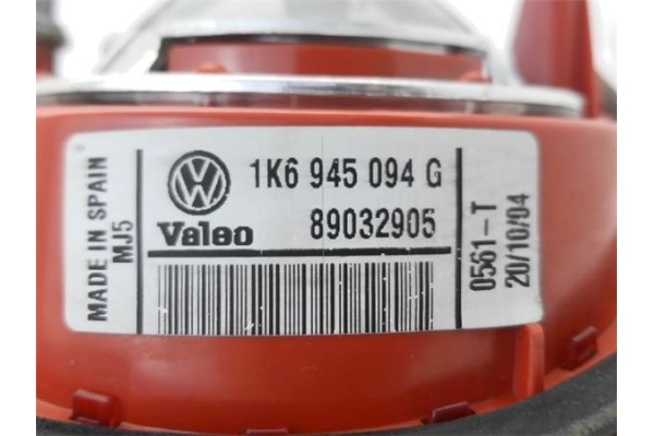 Recambio de piloto interior derecho para volkswagen golf v (1k1) 1.6 referencia OEM IAM 1K6945094  