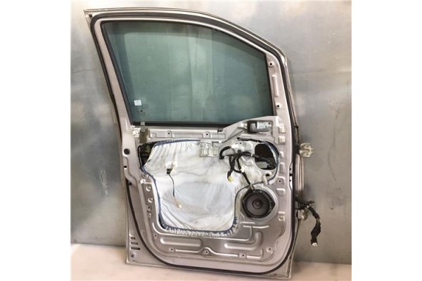 Recambio de puerta delantero izquierda para hyundai h-1 starex 2.5 crdi referencia OEM IAM 760034A302  