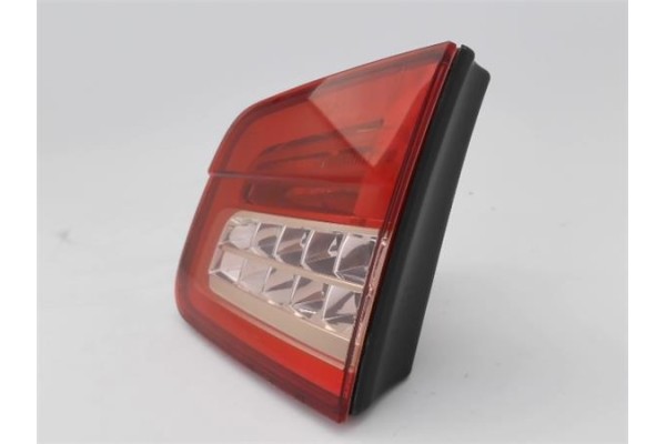 Recambio de piloto interior derecho para citroen c5 berlina 2.0 audace referencia OEM IAM 9687582980  