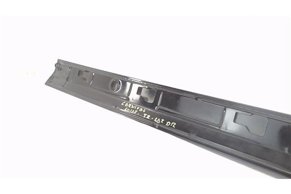 Recambio de moldura puerta trasero derecha para kia carnival 2.9 crdi referencia OEM IAM 839154D100  