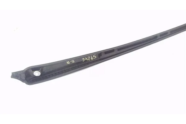 Recambio de moldura parabrisas derecha para honda jazz (gk) 1.3 comfort referencia OEM IAM 73152T5AV  
