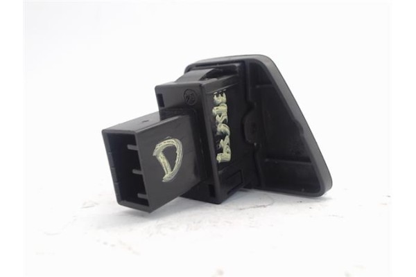 Recambio de mando elevalunas delantero derecho para fiat 500 1.3 d multijet referencia OEM IAM   