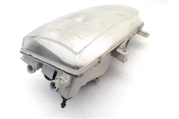 Recambio de faro delantero dcho para nissan vanette cargo (hc23) 2.3 d referencia OEM IAM 260107C002  